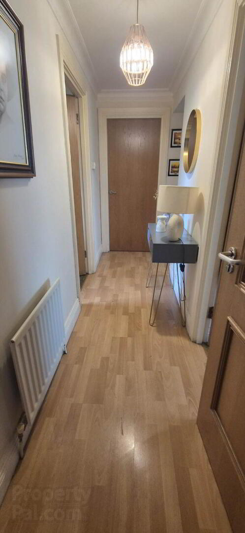 4 Oakfield Mews 4 of 18