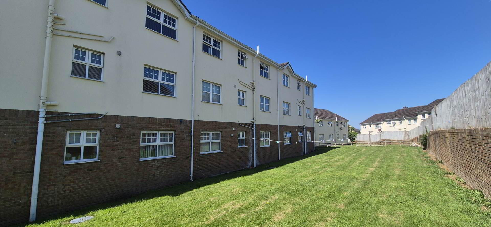 4 Oakfield Mews 19 of 19