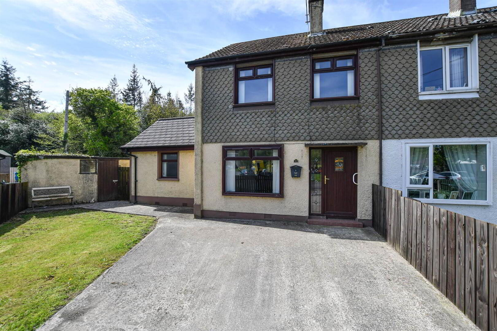 30 Annsborough Park 1 of 20