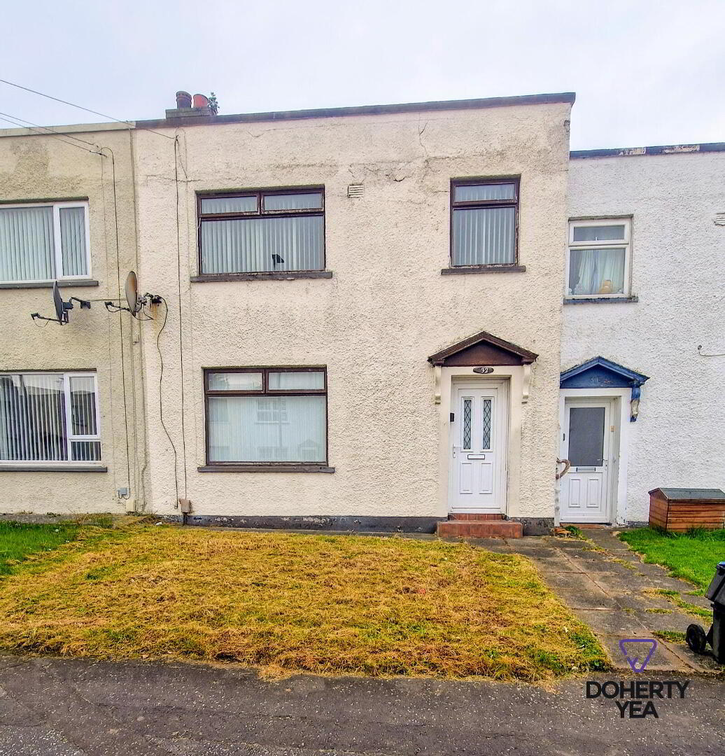 32 Abbots Gardens 1 of 7