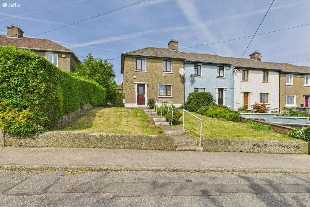 70 Roanmore Park 1 of 26