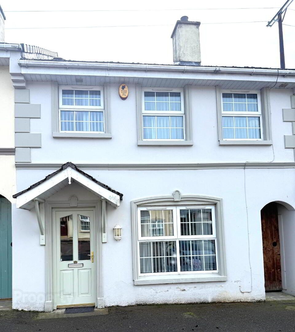 19 Kevin Lynch Park, 1 of 12