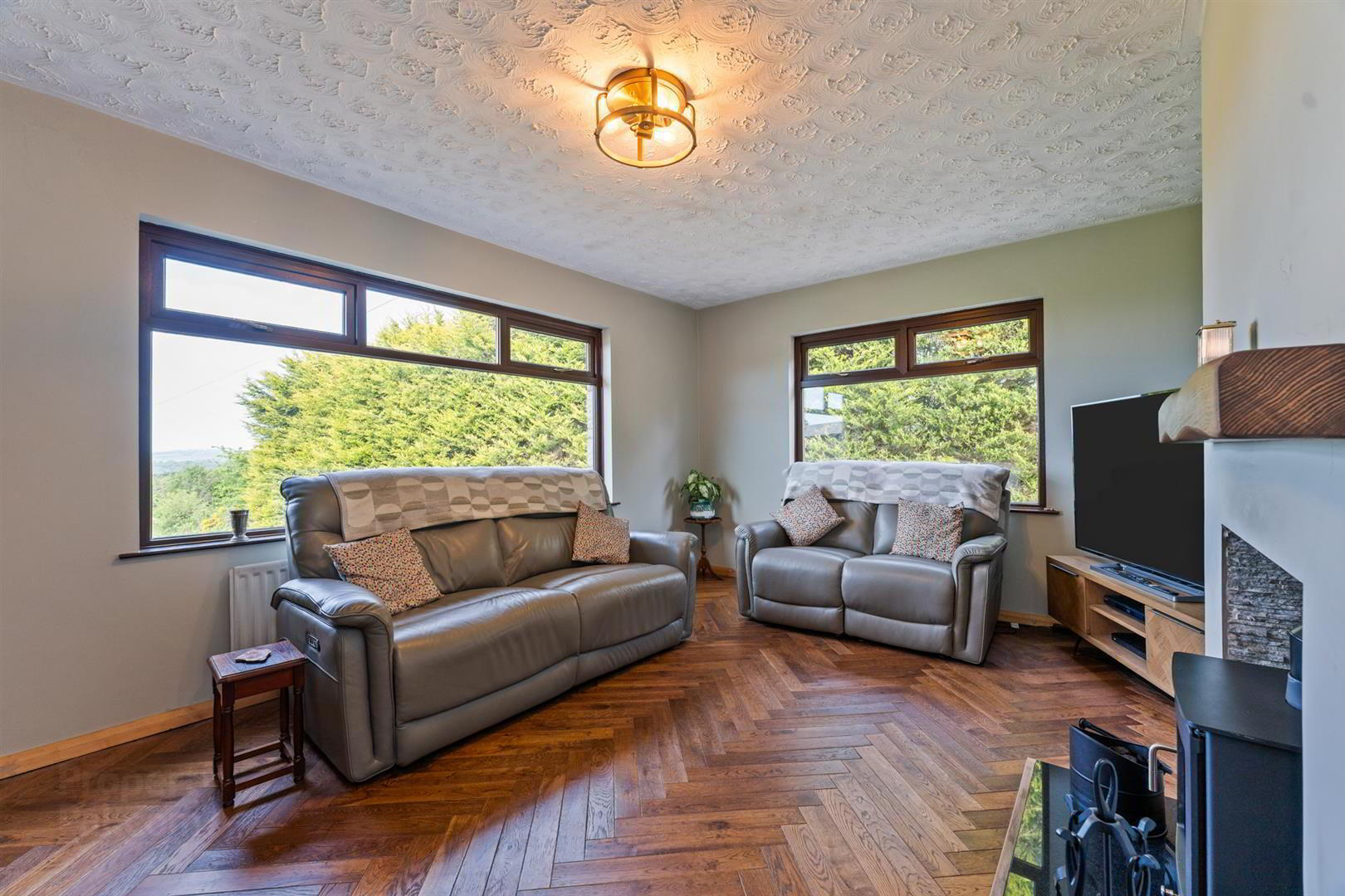 6 Hydepark Lane 12 of 22
