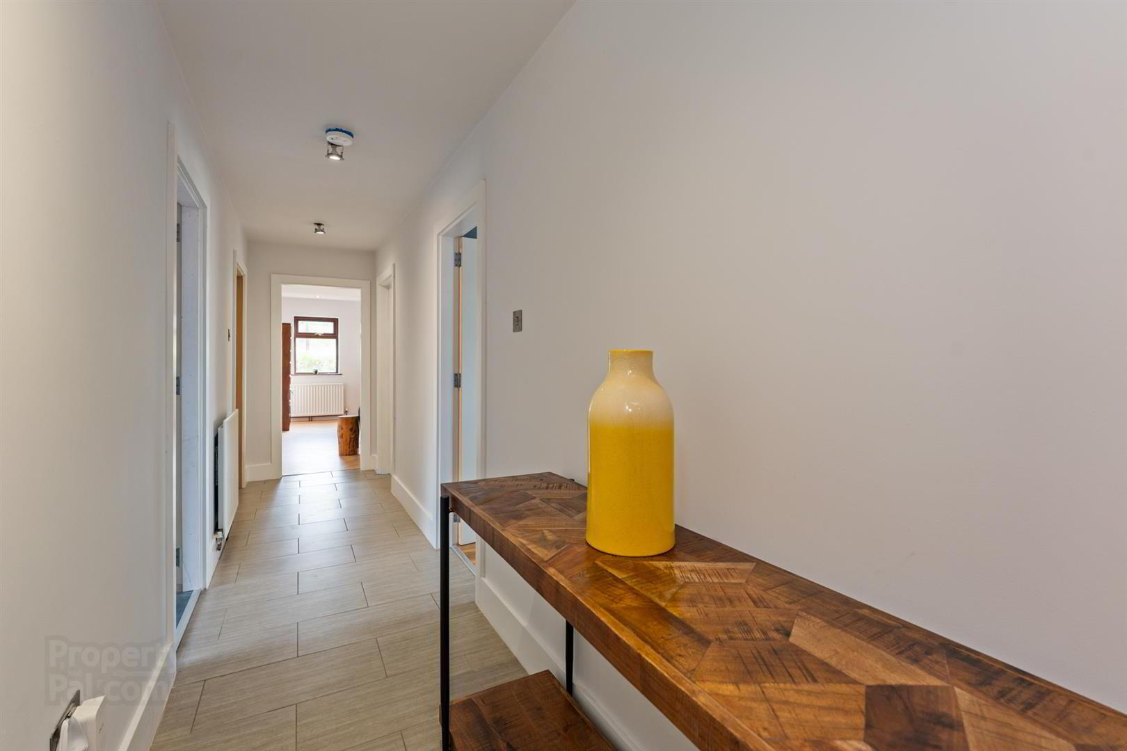 6 Hydepark Lane 3 of 22