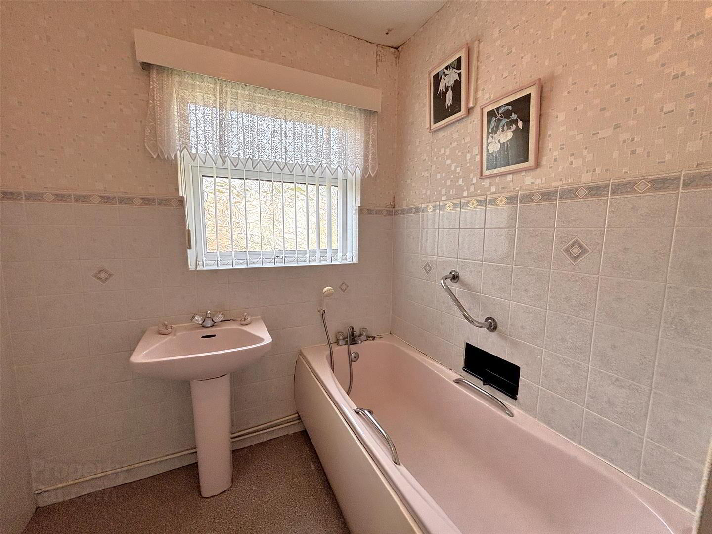 616 Ballysillan Road 17 of 26