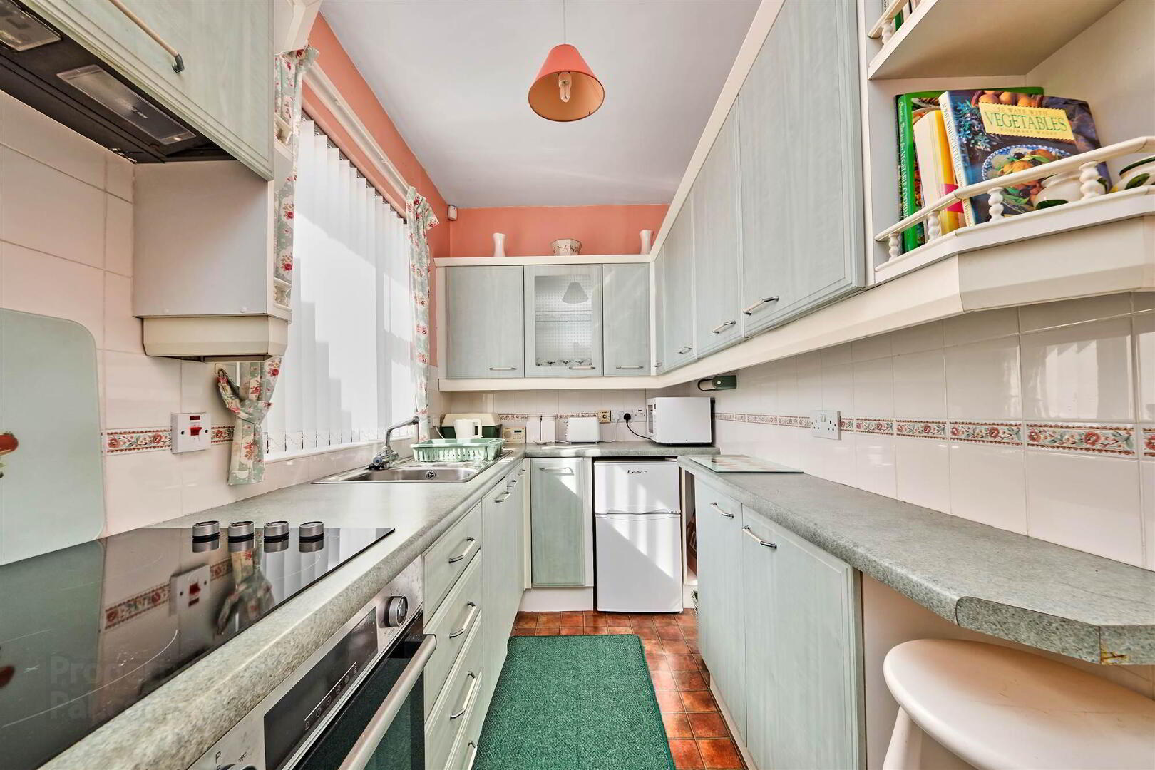 10 Lever Road 11 of 32