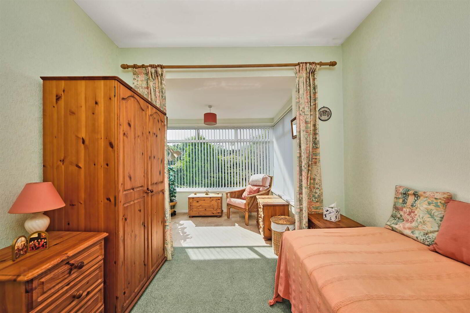 10 Lever Road 15 of 32