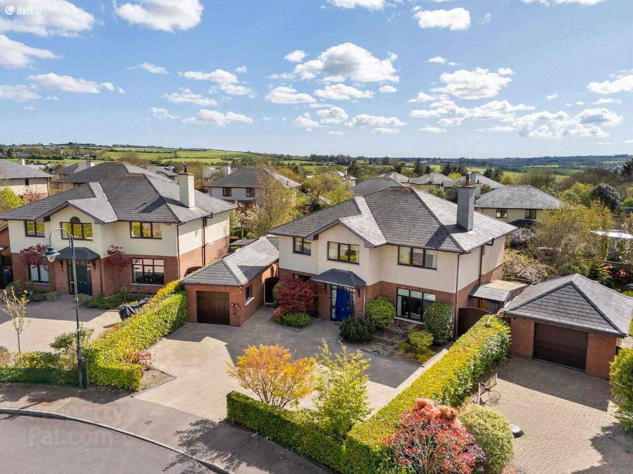 38 Heatherfield 27 of 27