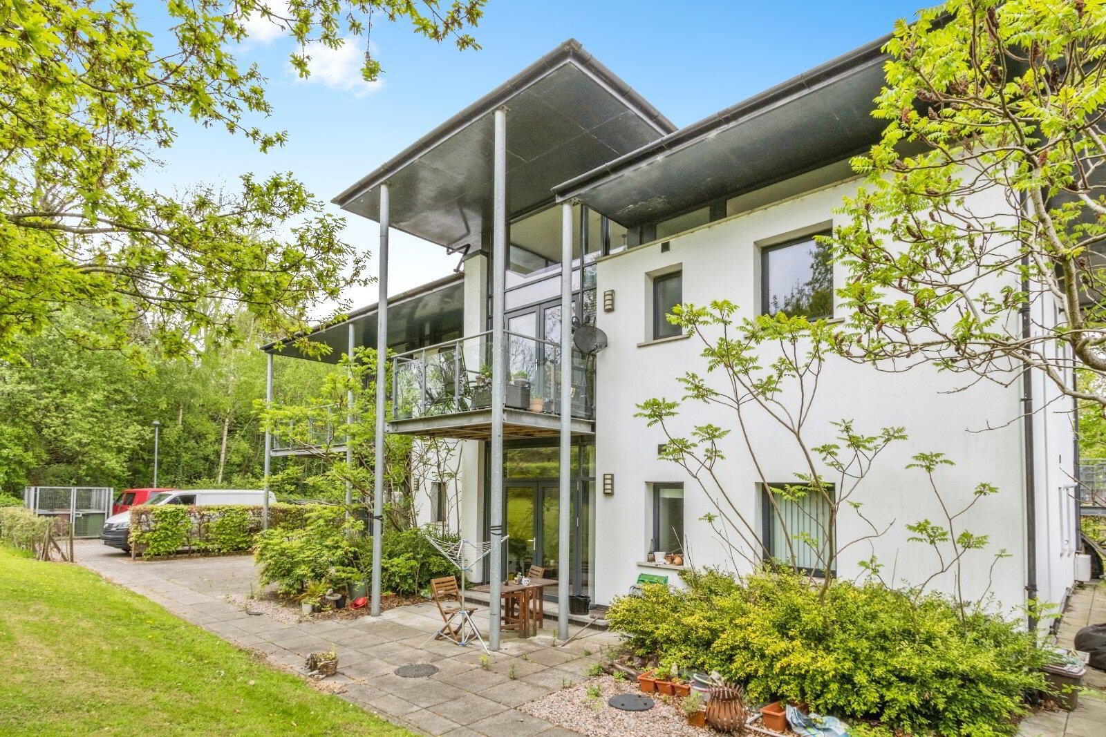 7 Woodbrook Green 1 of 11