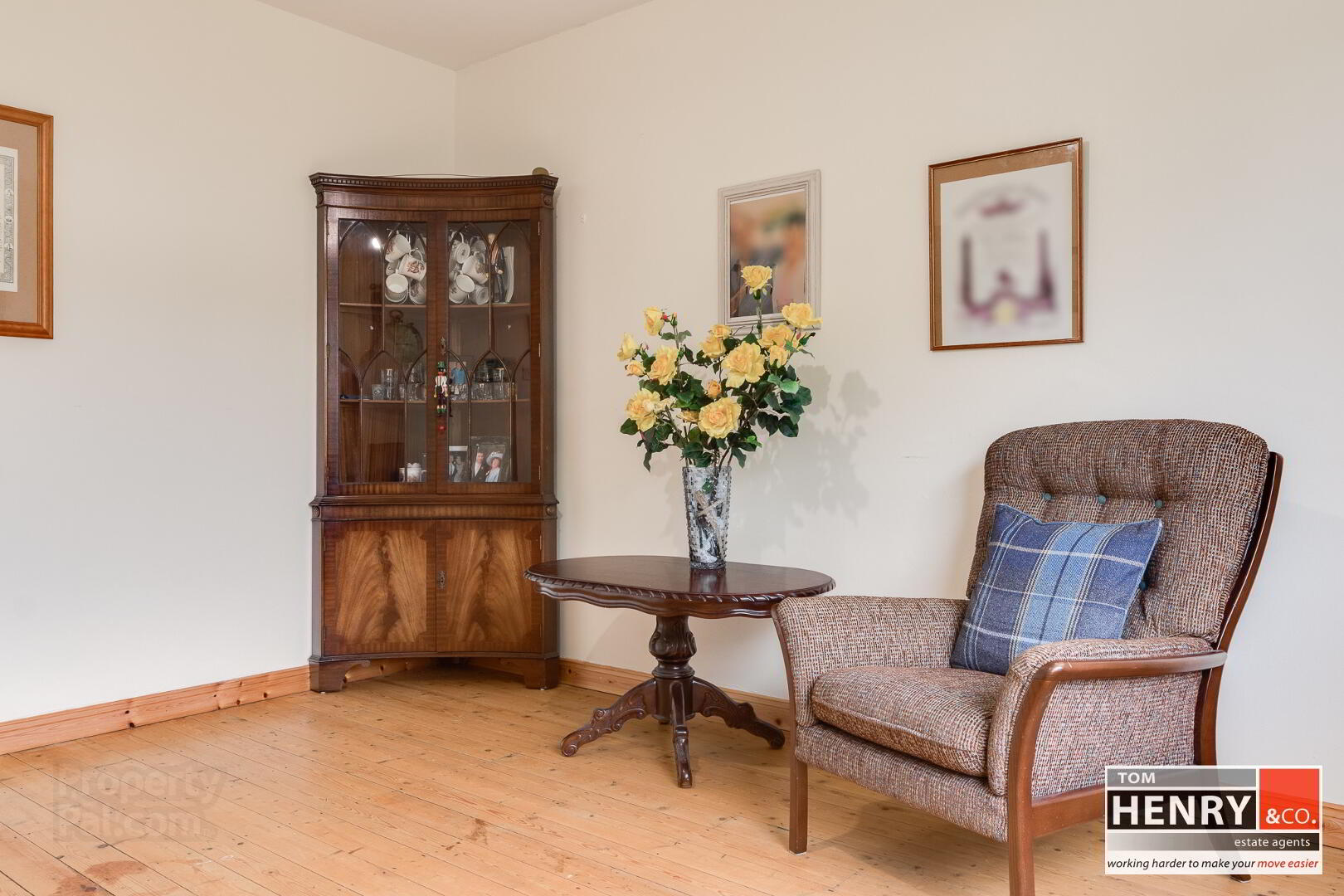 18 Trewmount Road 13 of 45