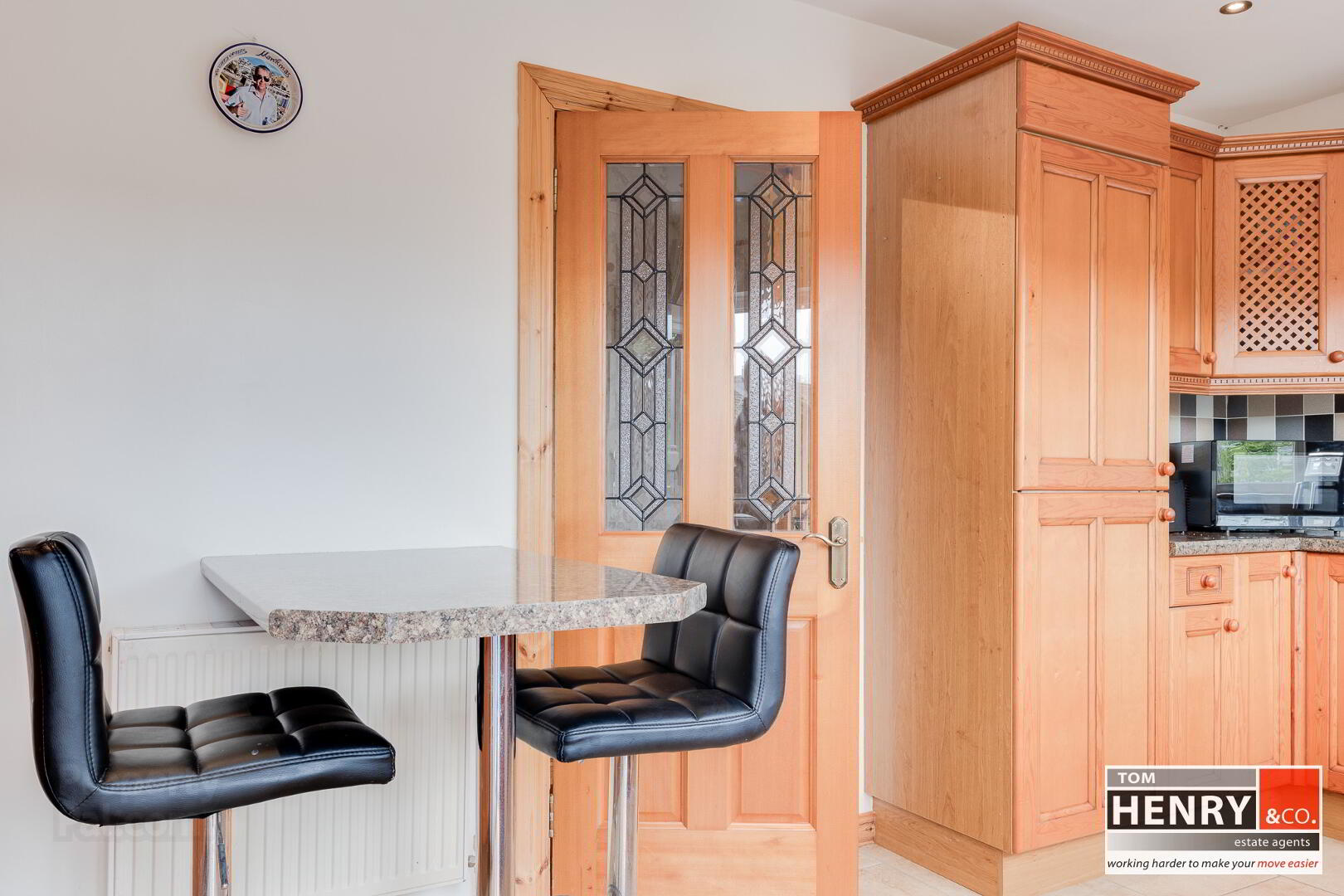 18 Trewmount Road 15 of 45