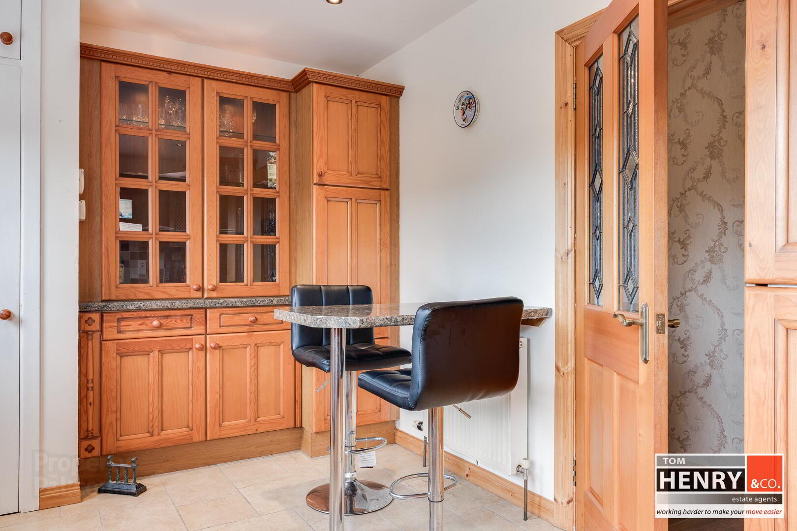 18 Trewmount Road 17 of 45
