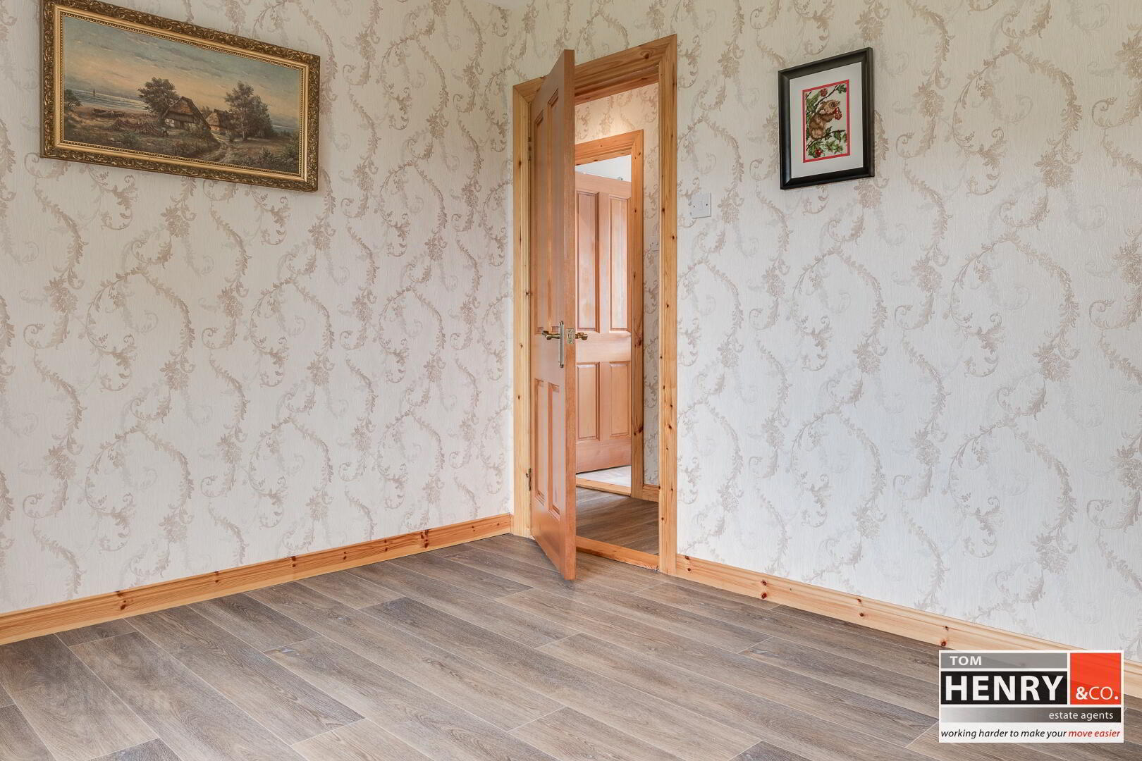 18 Trewmount Road 22 of 45