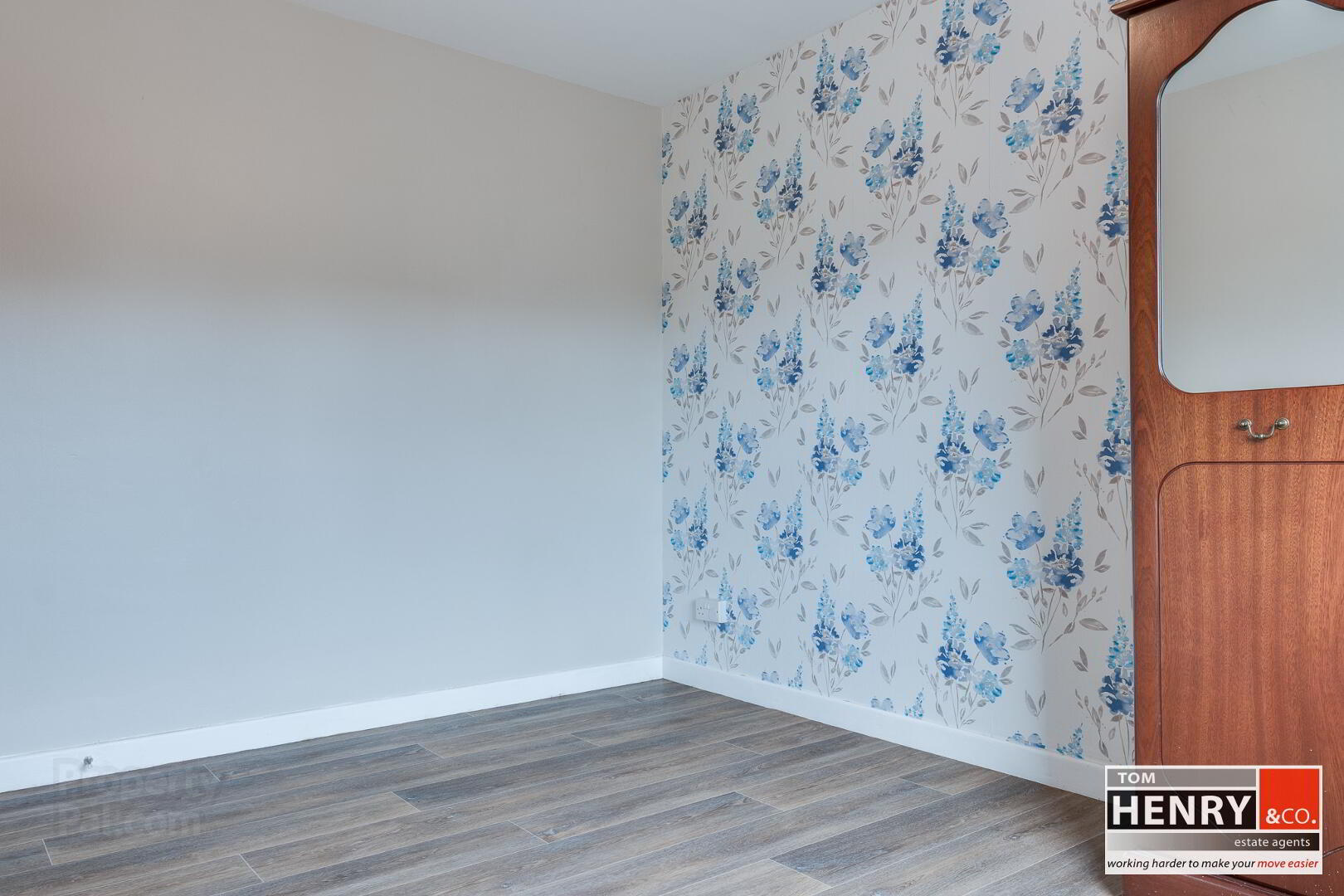 18 Trewmount Road 26 of 45