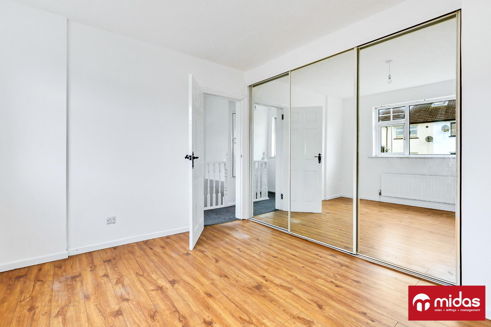 12 Dunree Gardens 7 of 9