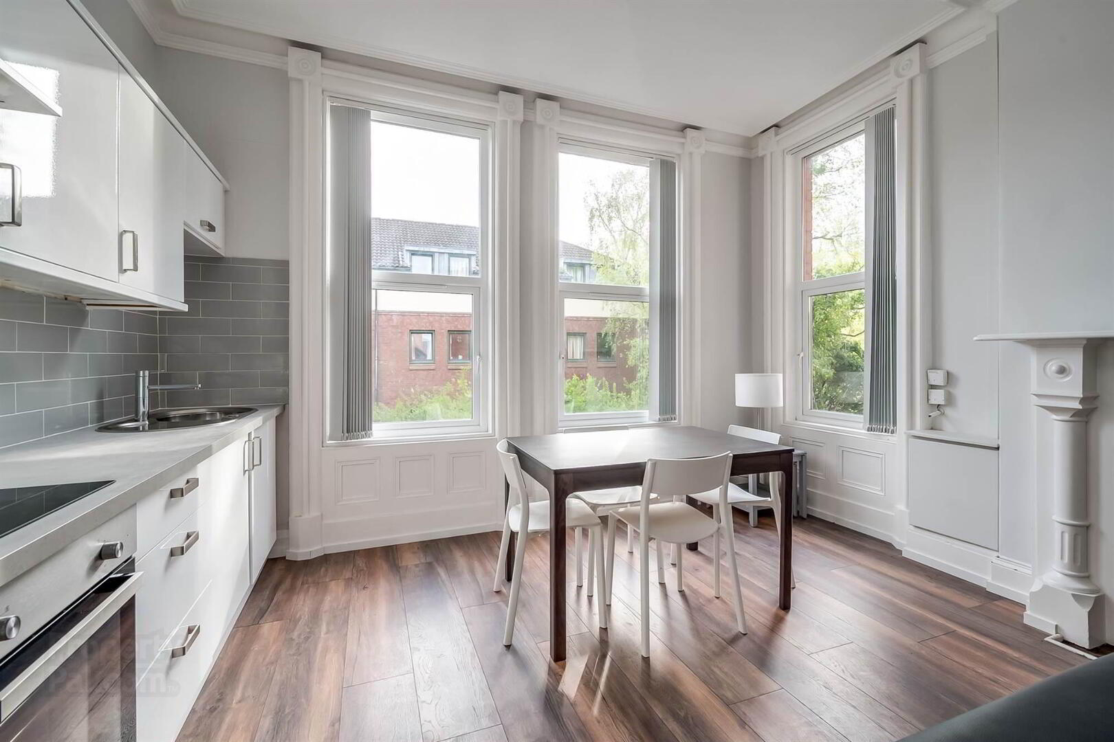 Apt 3, 62 Malone Road 8 of 14