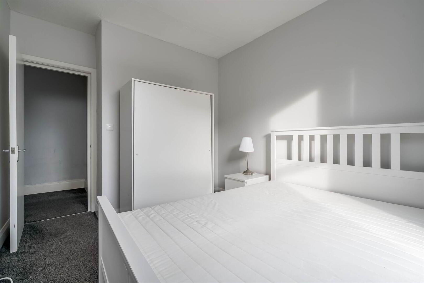 Apt 3, 62 Malone Road 13 of 14