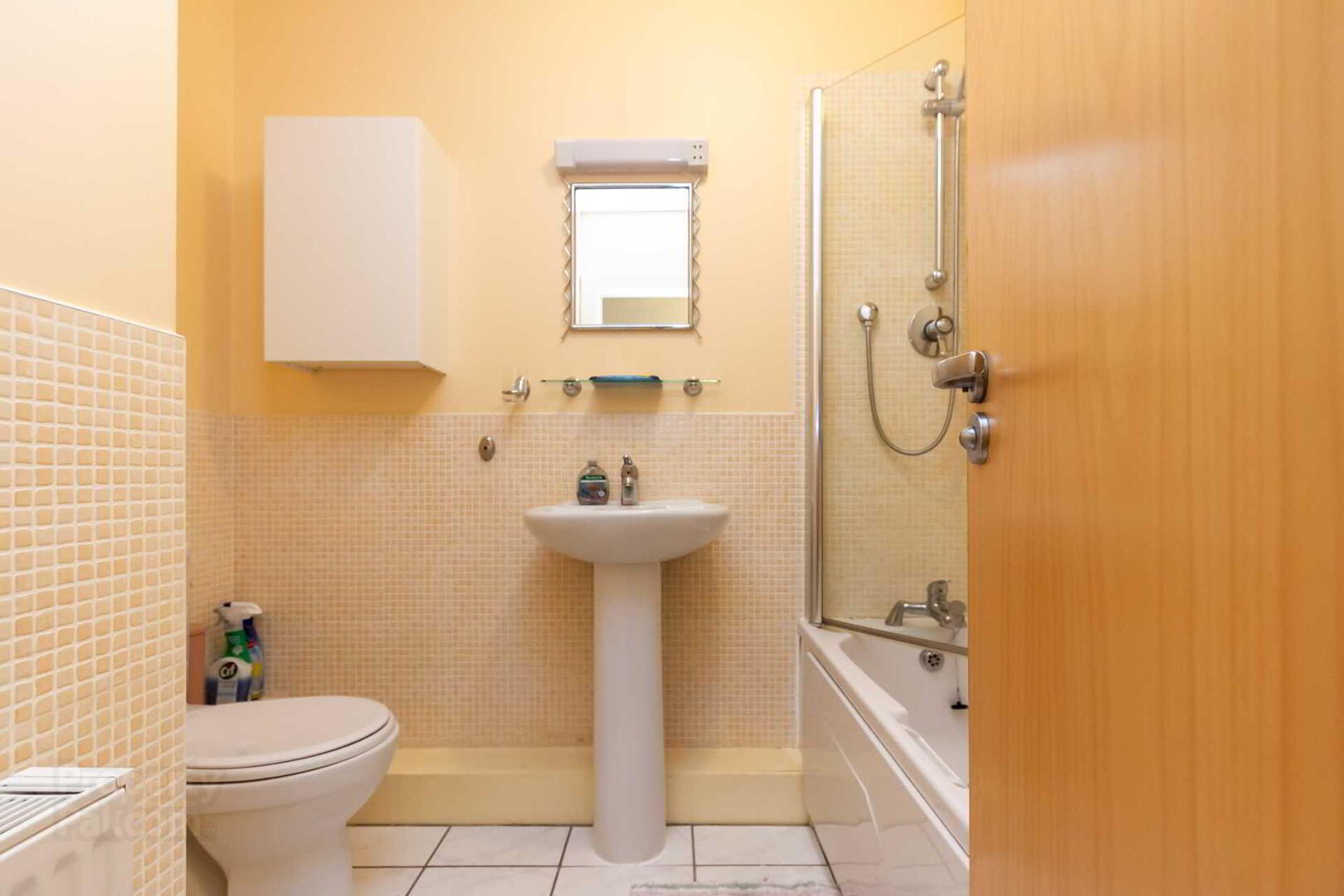 Apartment 107 The Oval Tullyvale 9 of 11