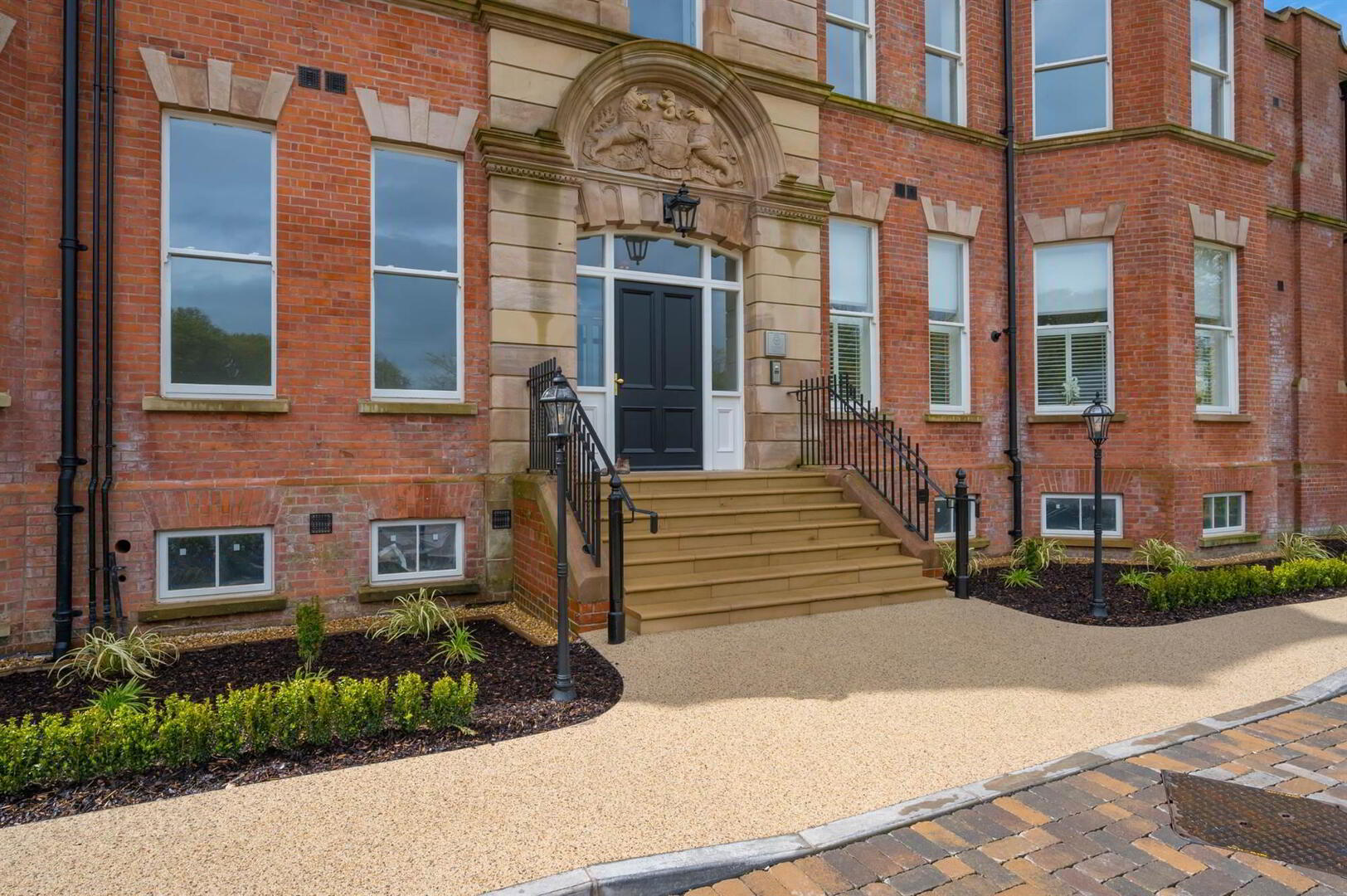 property description image