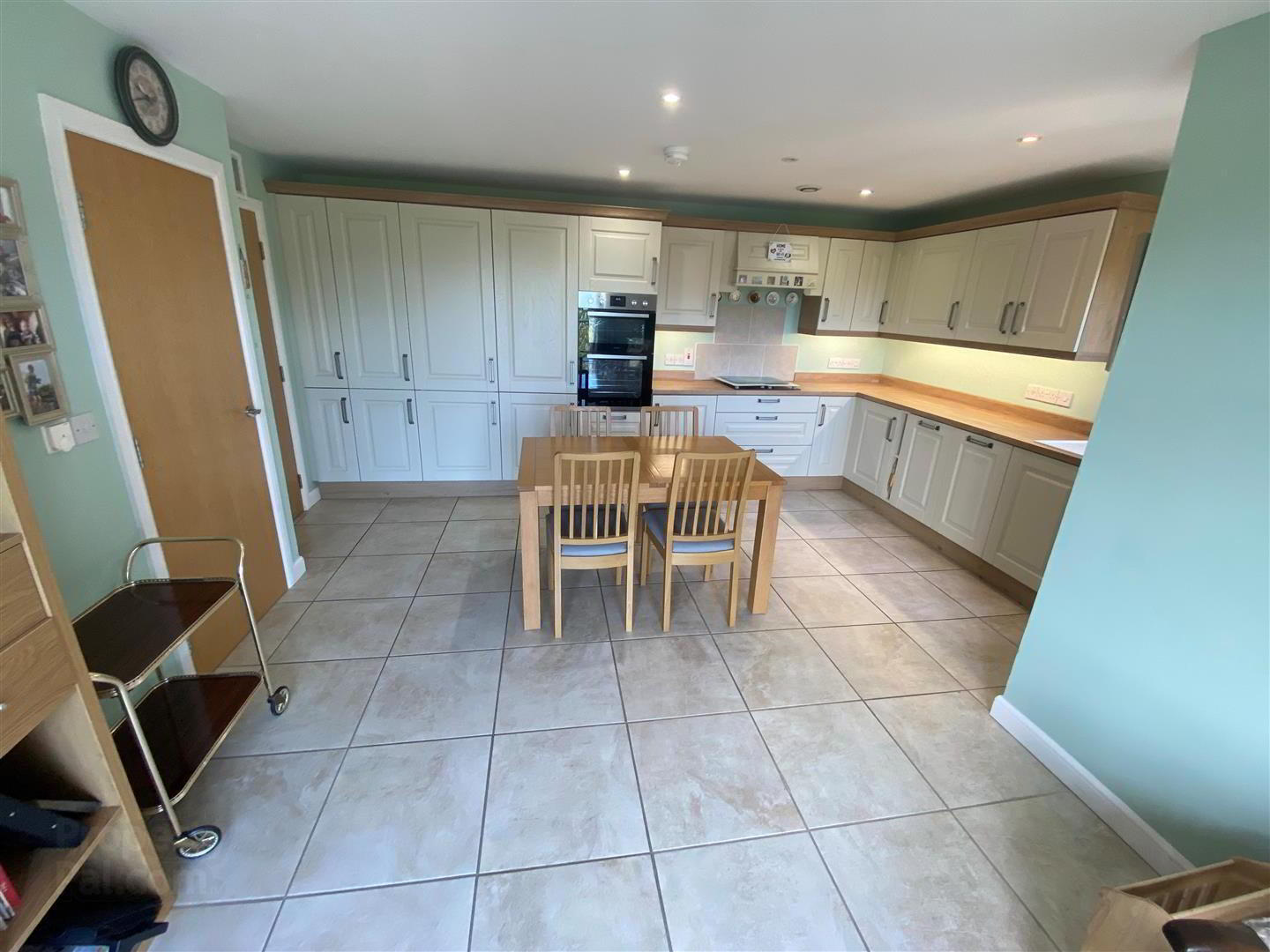154 Castle Street 13 of 19