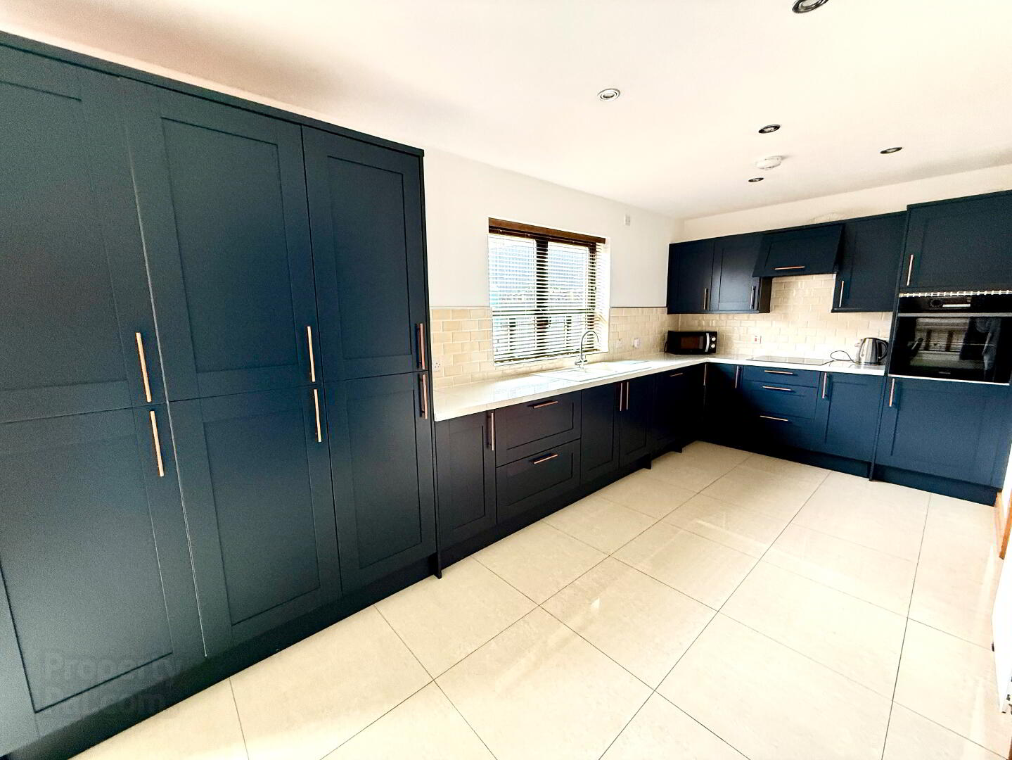 41 Bulters Wharf 12 of 30