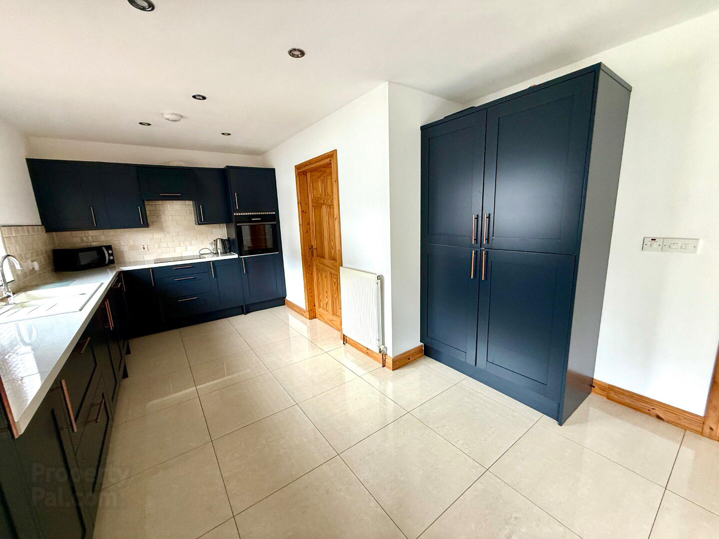 41 Bulters Wharf 13 of 30