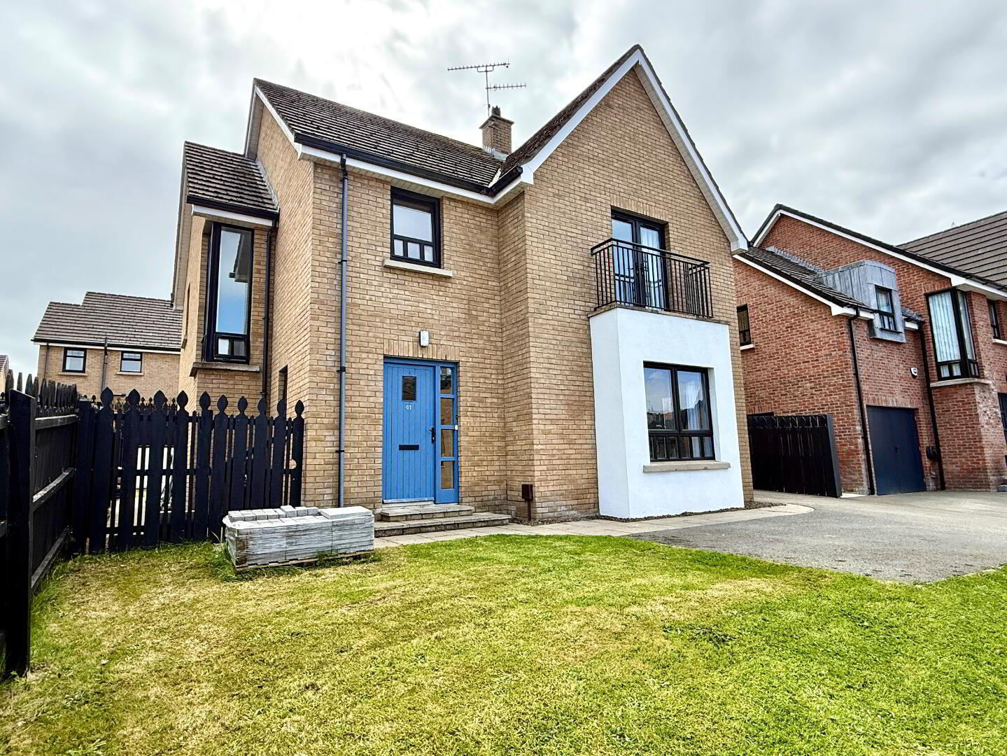 41 Bulters Wharf 1 of 30
