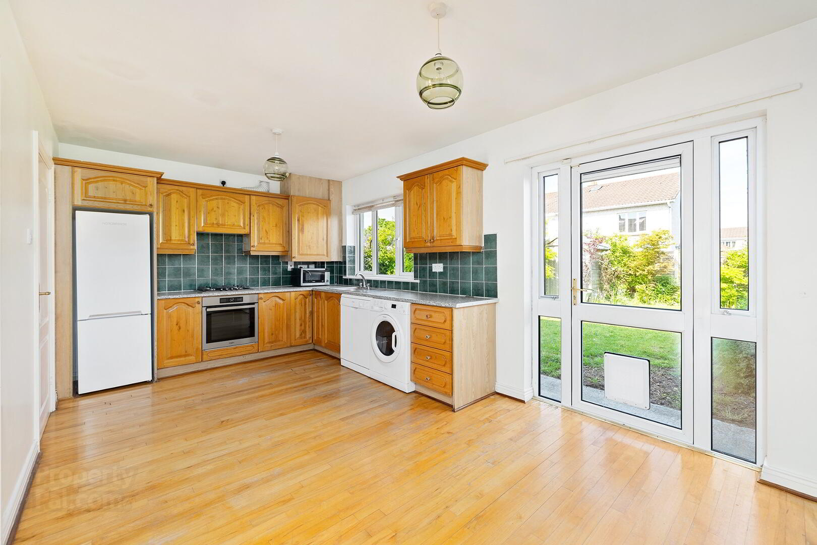 3 Castle Riada Avenue 3 of 20