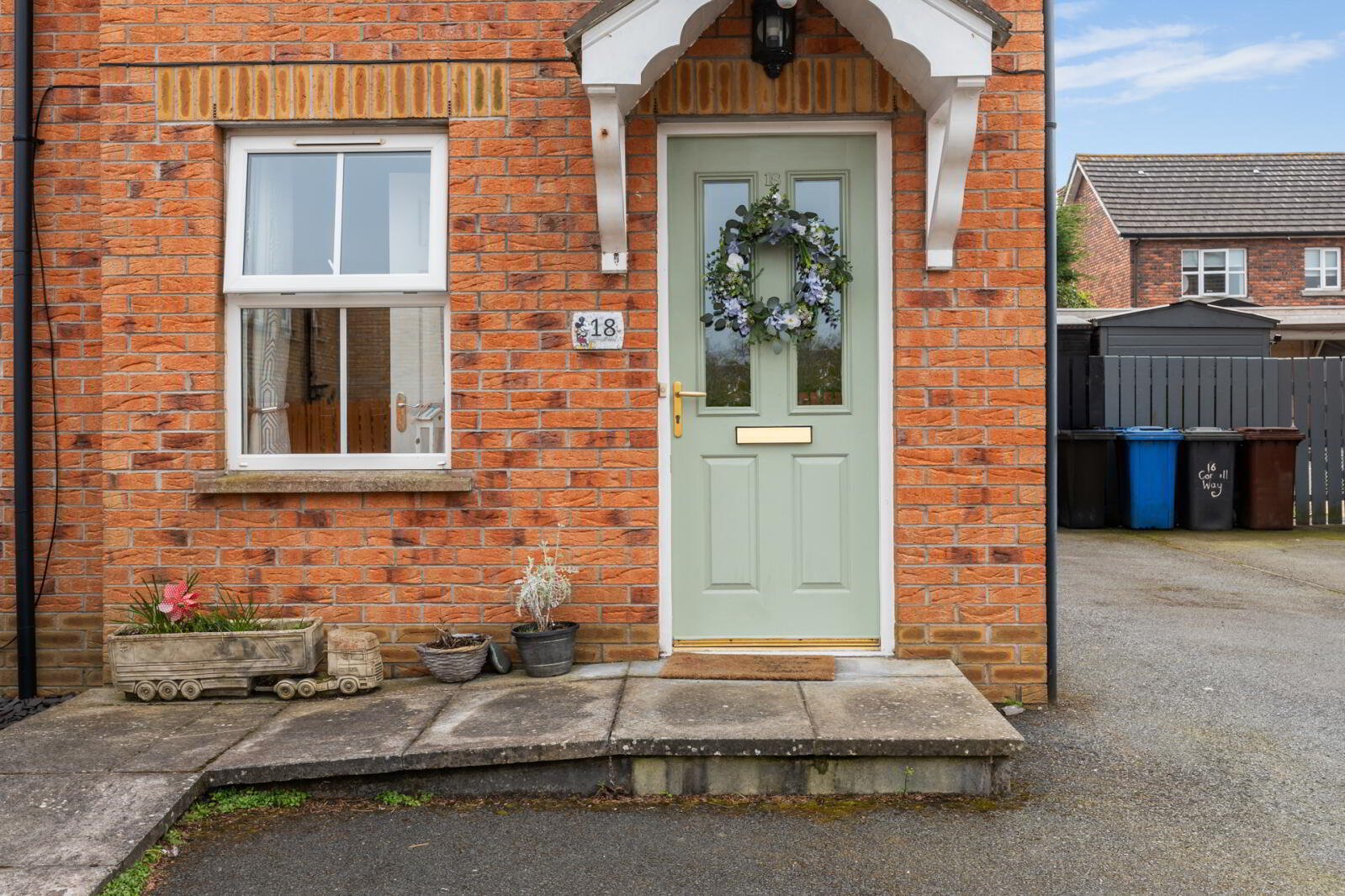 property description image