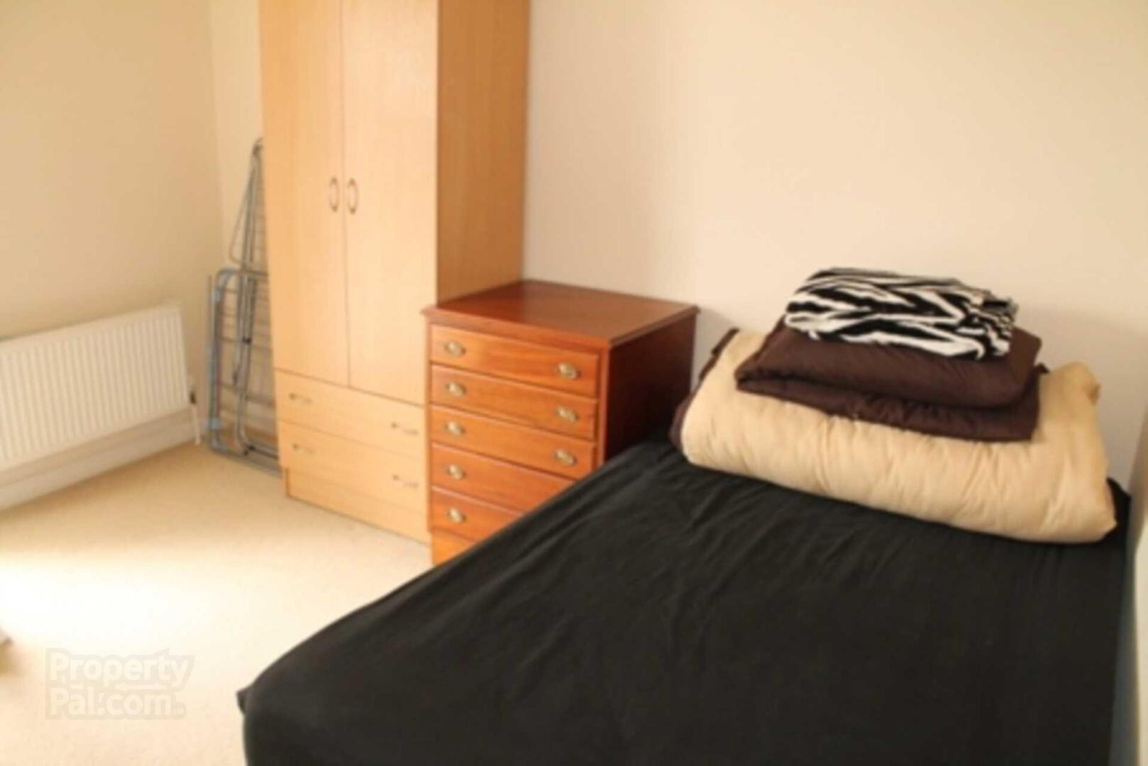 Apt 5 4, Lewis Mews 6 of 7