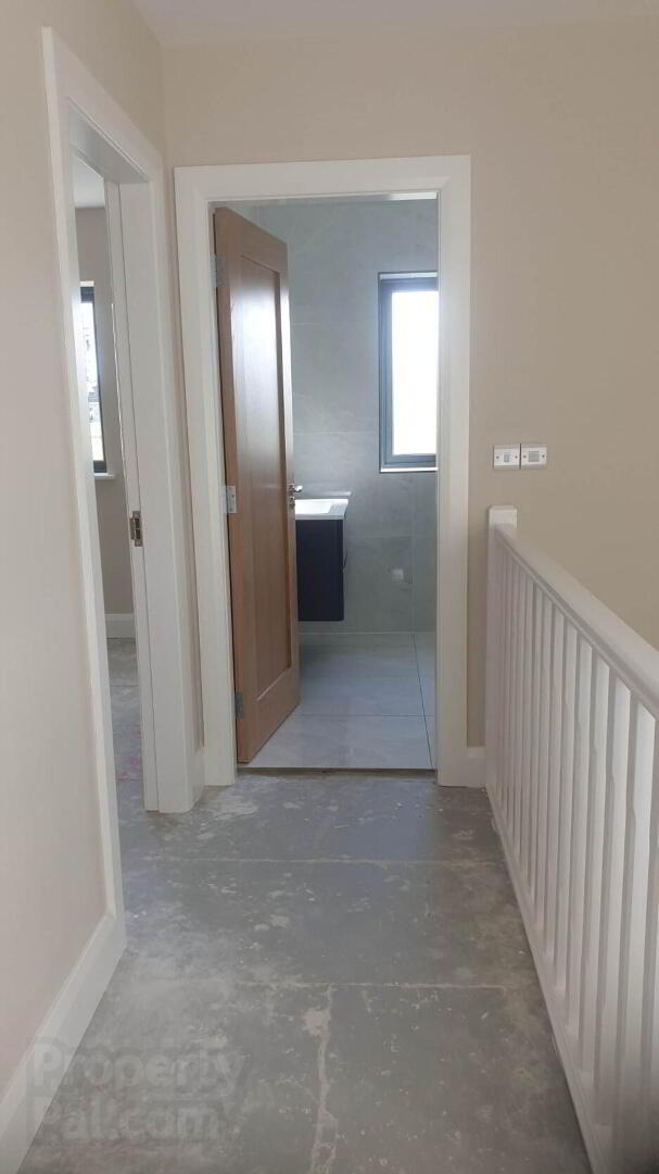 8 Drumcarbit Mews 16 of 39