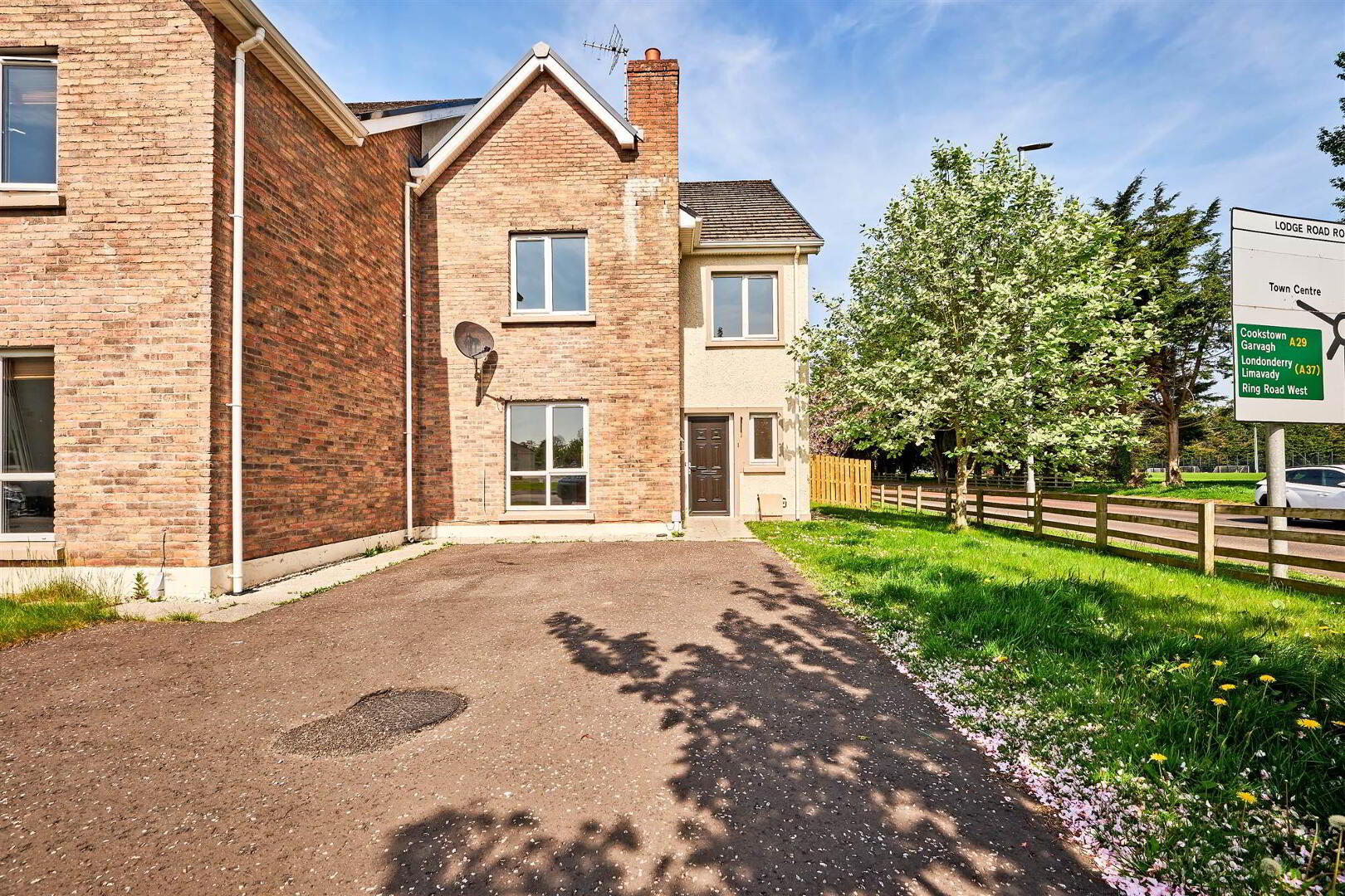 1 Rugby Road 1 of 28