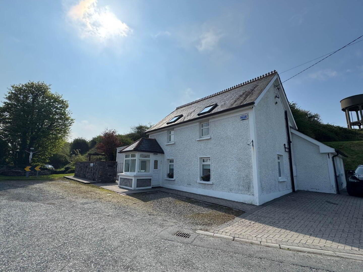 property description image