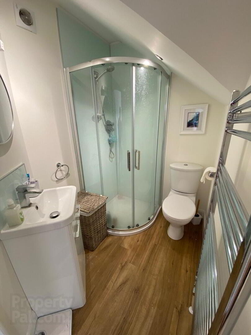 Apt 6, 23 Knock Road 8 of 12