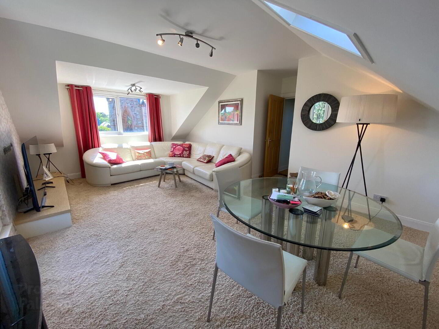 Apt 6, 23 Knock Road 4 of 12