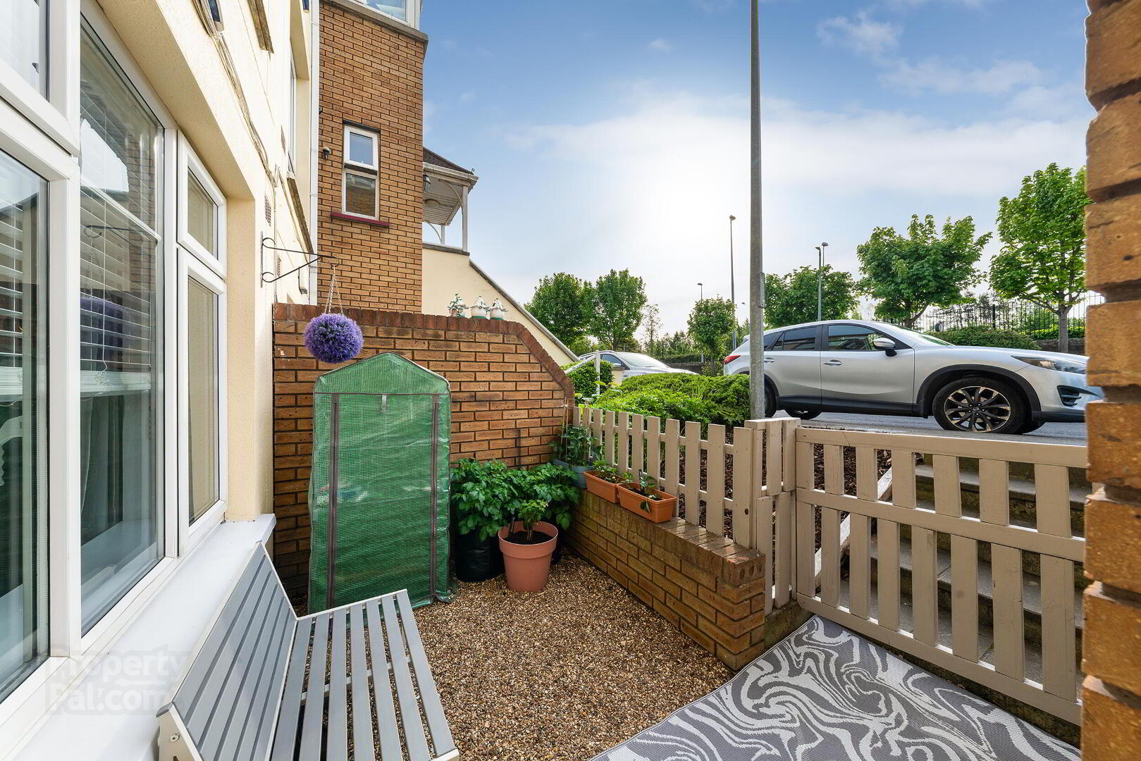 property description image