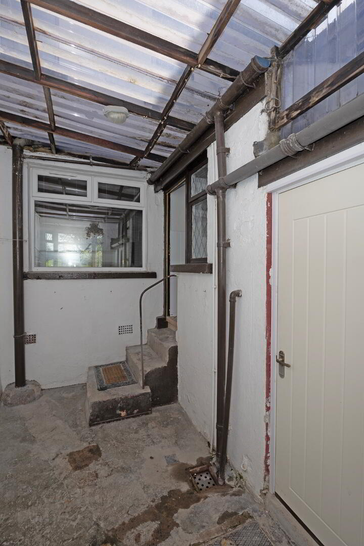 40 Lough Road 8 of 14