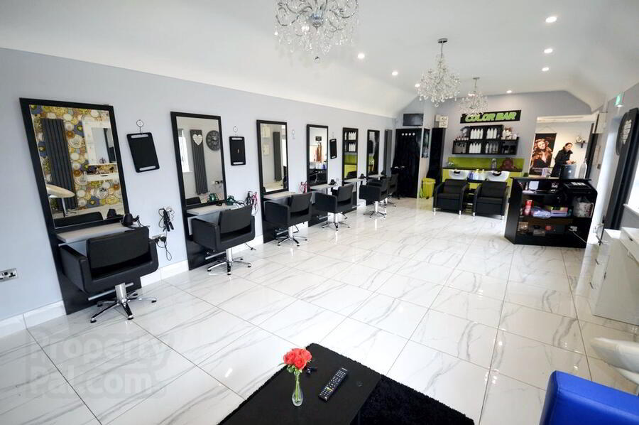 Hair Junction 3 of 8