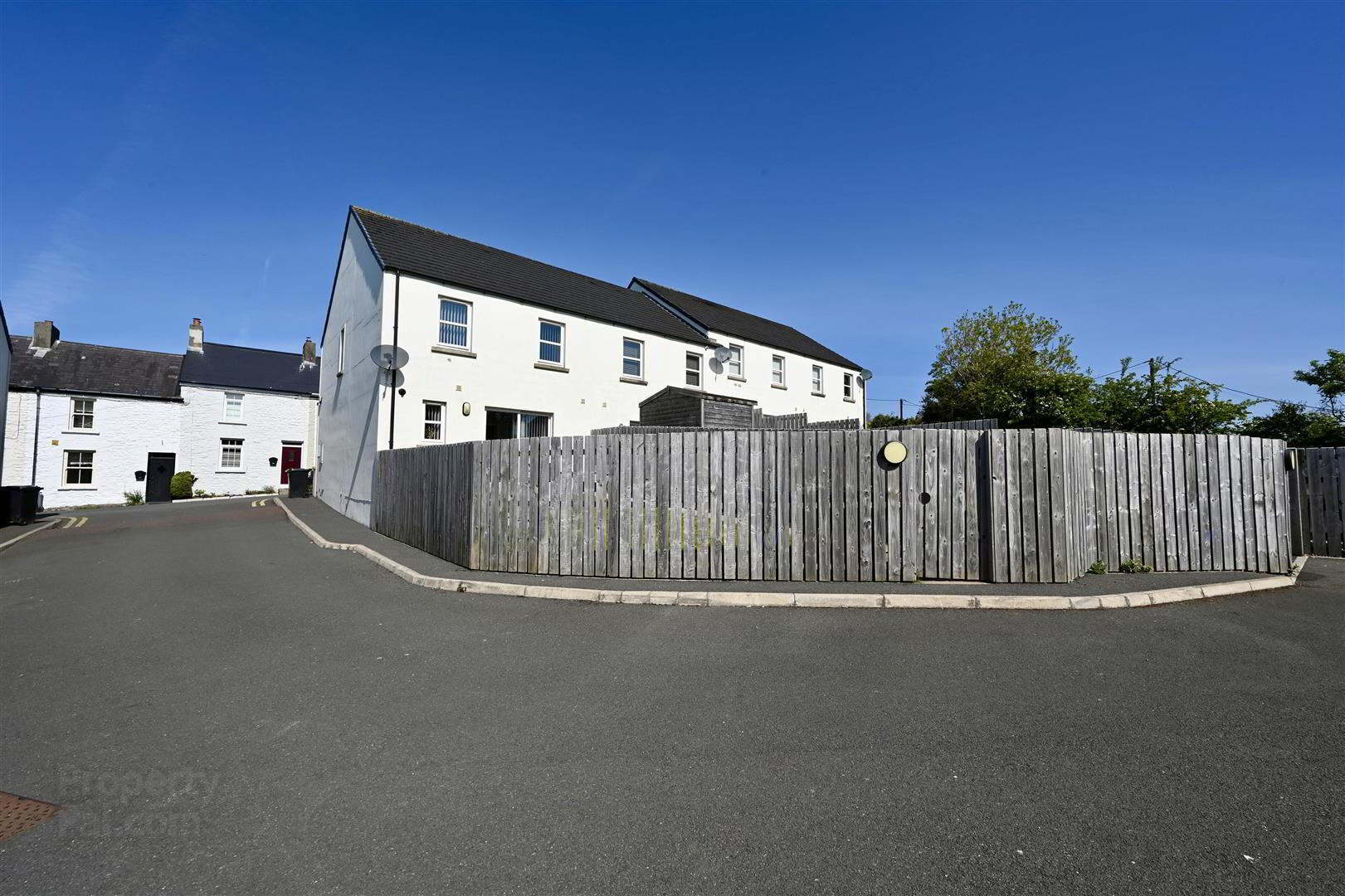 1e The Brae 15 of 15