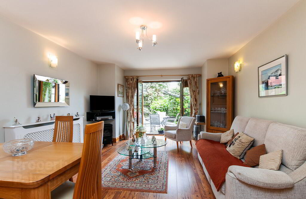 Apt 4 Delamount, 5 Dundela Park 5 of 19