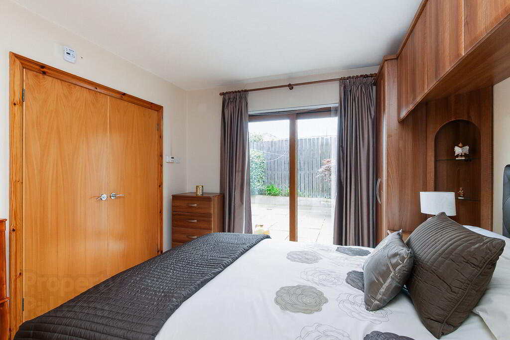 Apt 4 Delamount, 5 Dundela Park 10 of 19