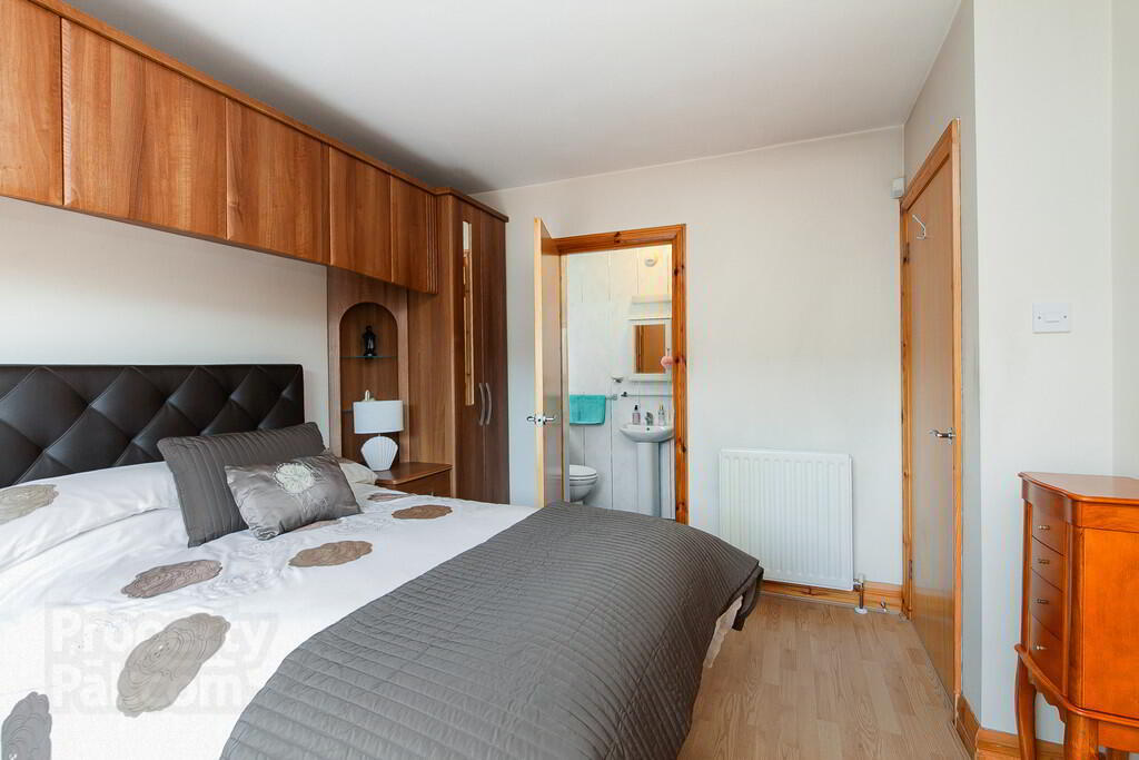 Apt 4 Delamount, 5 Dundela Park 11 of 19