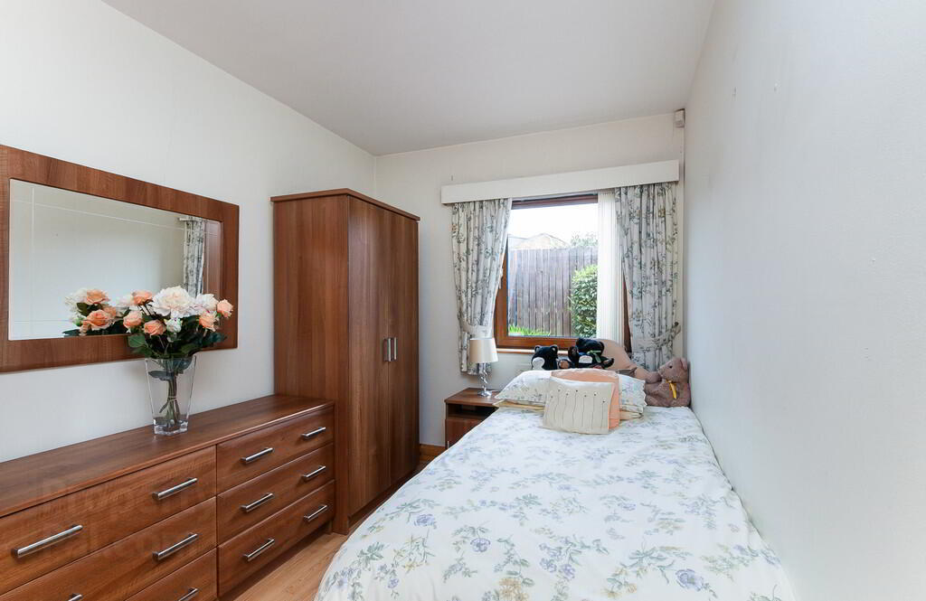 Apt 4 Delamount, 5 Dundela Park 13 of 19