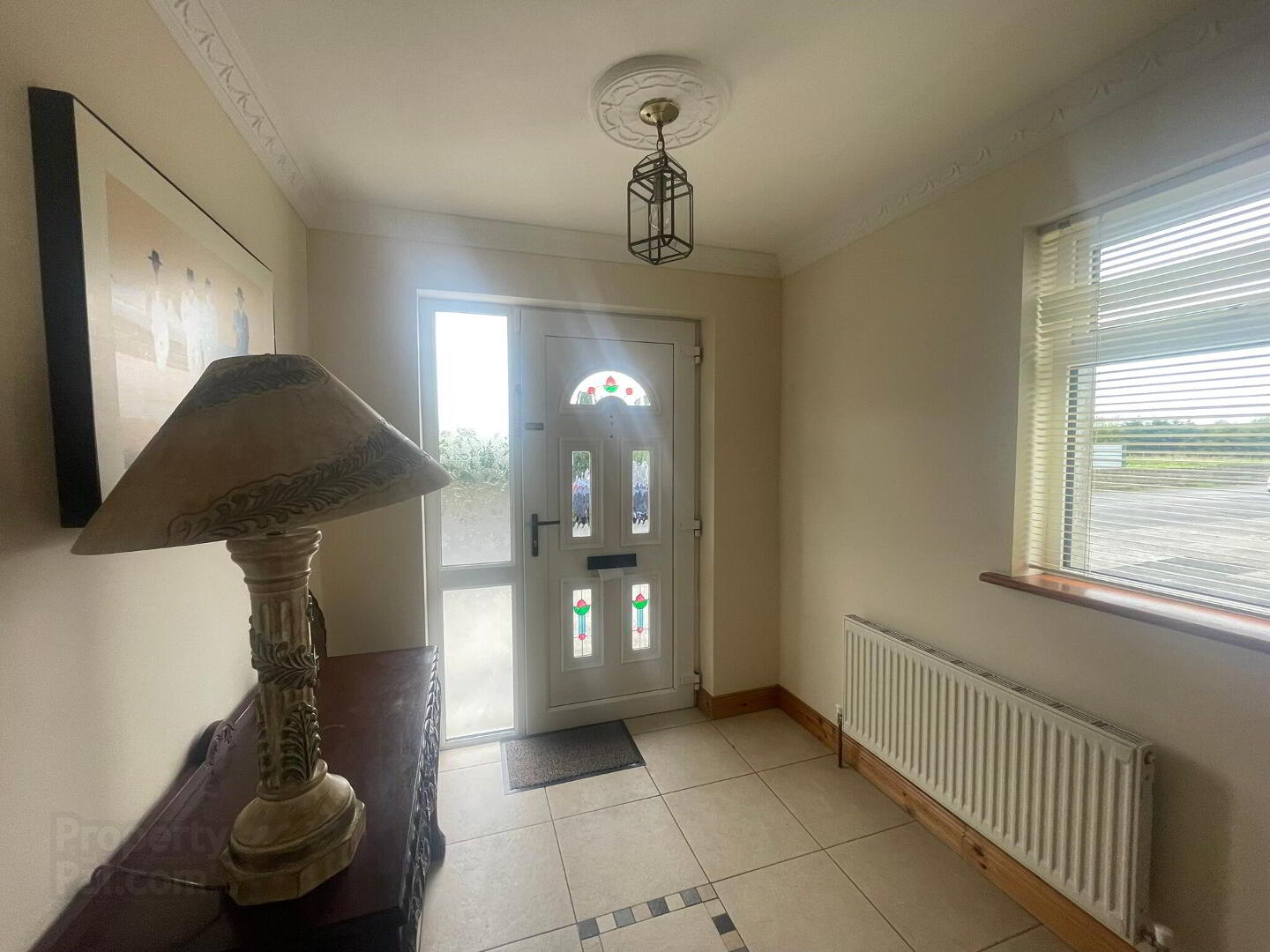2 Castle Lane 4 of 22