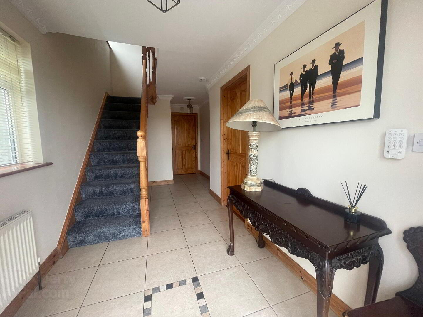 2 Castle Lane 5 of 22