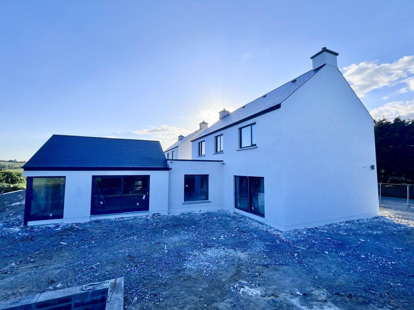 property description image
