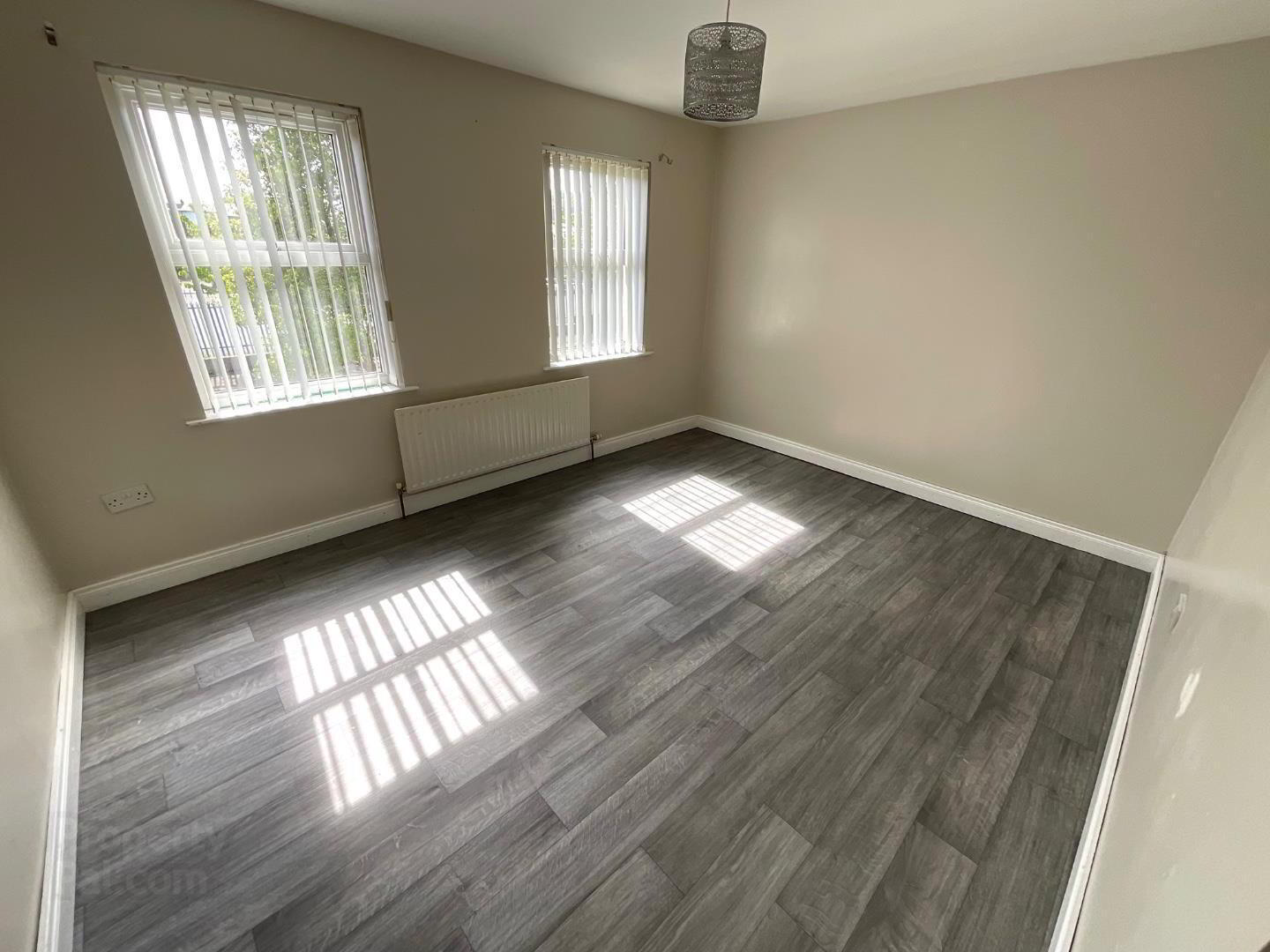 18 Cupar Way 8 of 8