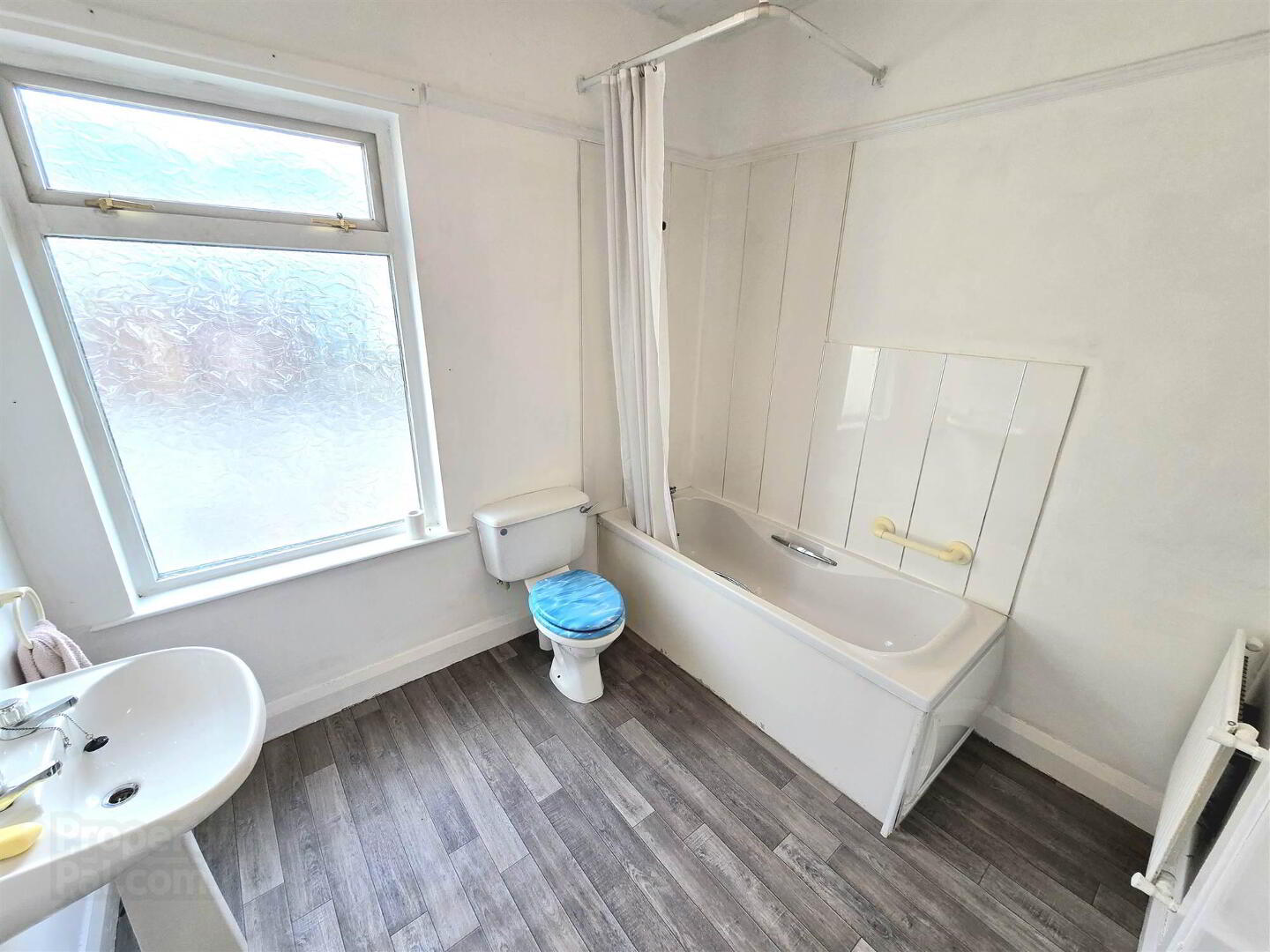 52 Ballinderry Road 7 of 13