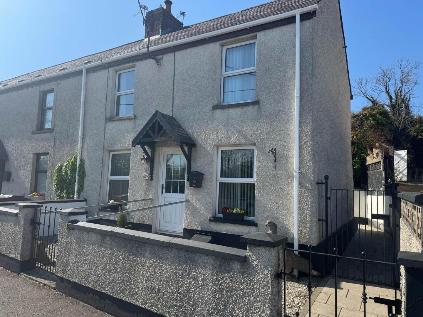 property description image