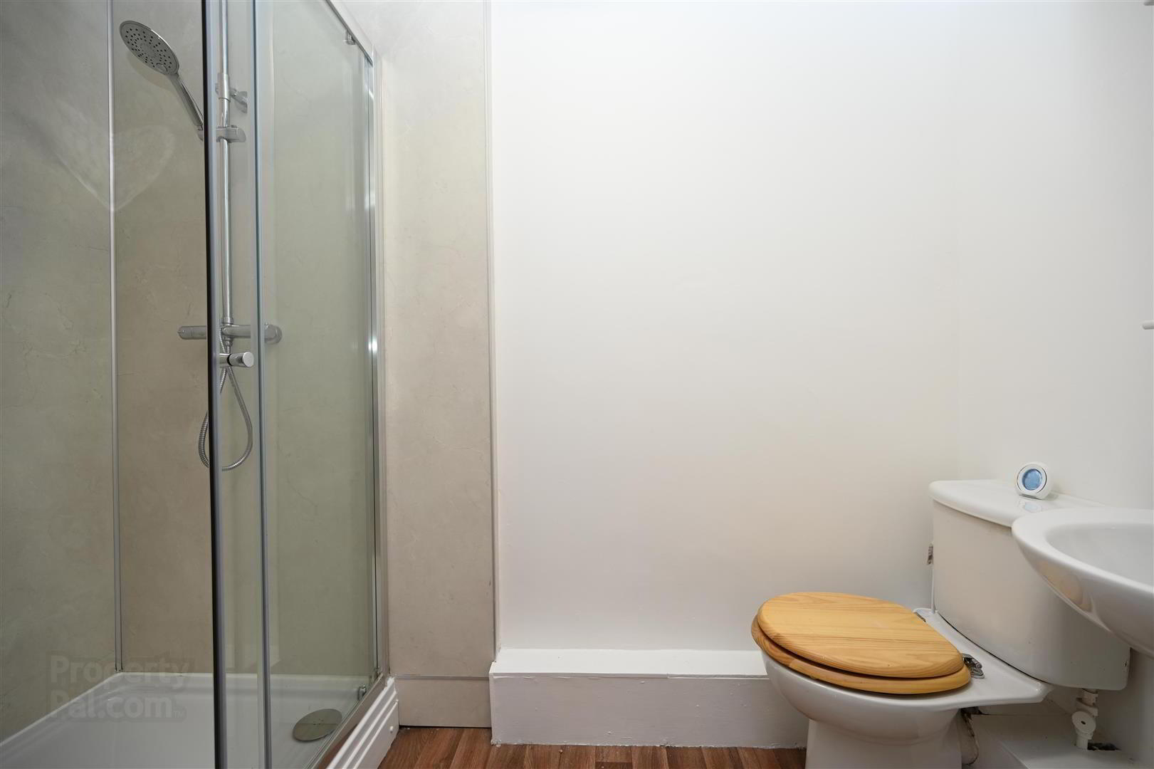 E7 Apartment Central Park, 33 Alfred Street 9 of 14